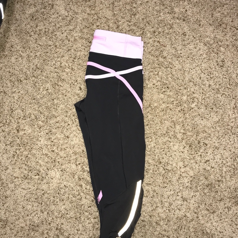 Size 2 lululemon crop leggings